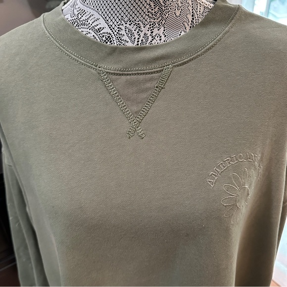 American Eagle Green Daisy Embroidered Crewneck Sweatshirt Size XL - Picture 7 of 15
